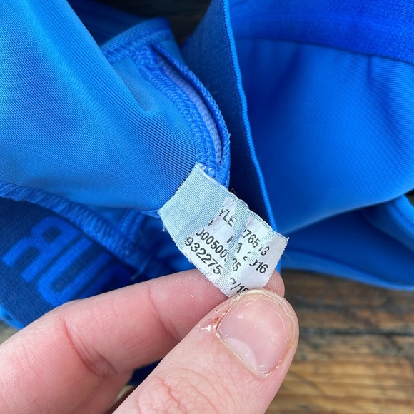 UA Blue Racerback Keyhole Cutout Sports Bra - Picture 5 of 5